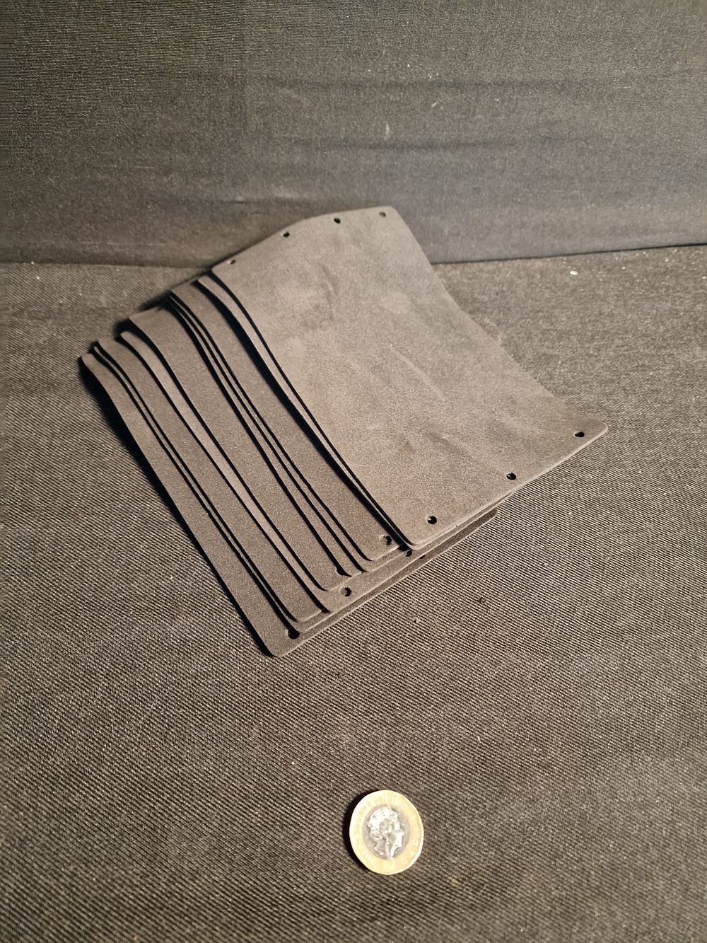 Lot 196: x10 Makita Replacement 424058-9 Rubber Plate for 9401 9402 9403 Belt Sanders Spare Parts