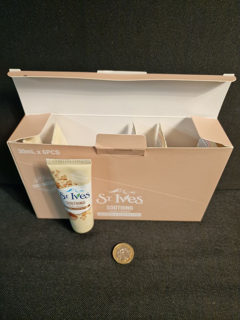 Lot 220: Box of 6 St Ives 30ml Soothing Oatmeal & Shea Butter Hand Cream