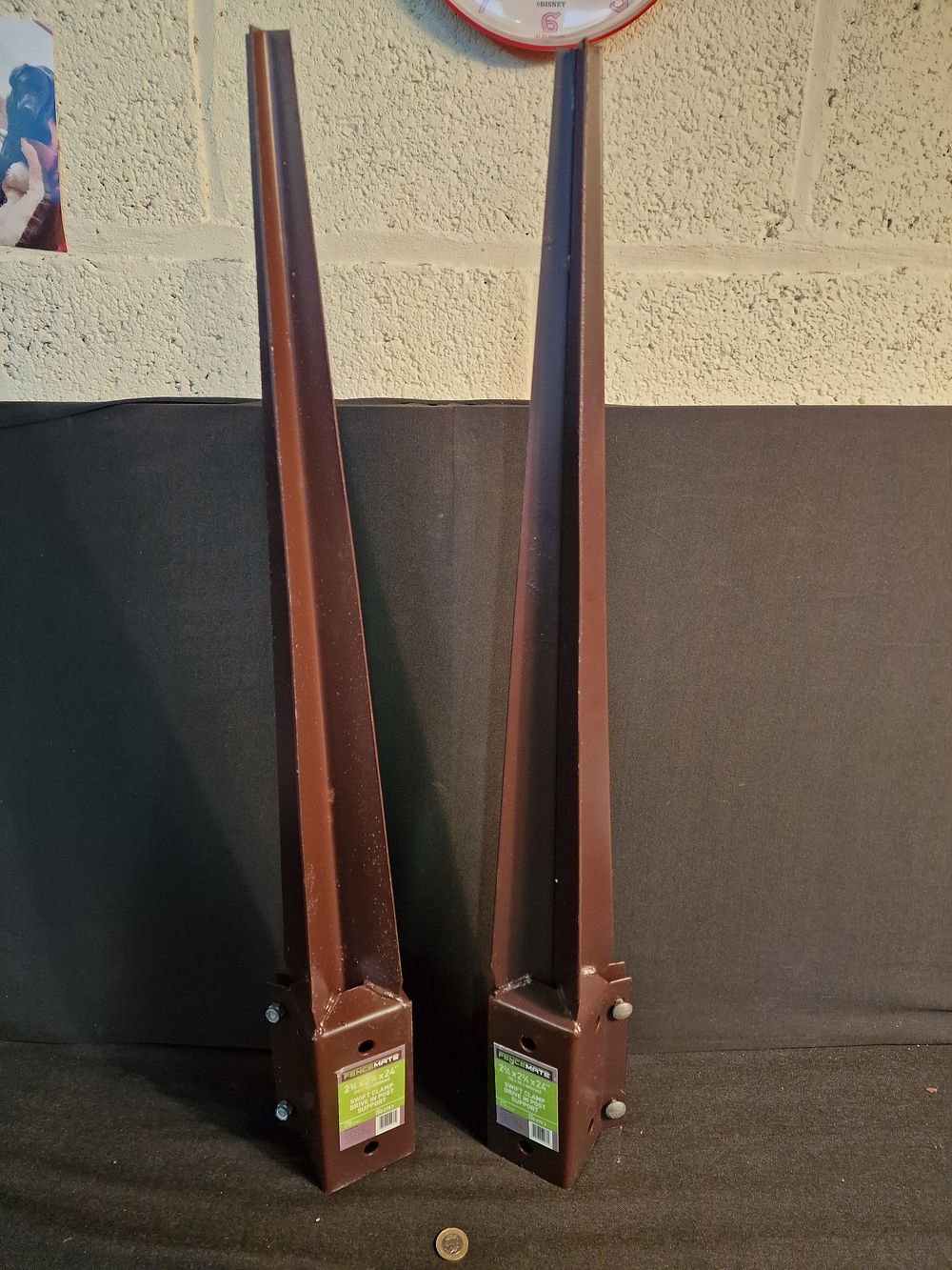 Lot 233: Pair of Fence Mate 2.3/4×2.3/4" 24" Length Swift Clamp Drive in Post Support for Fence Posts New