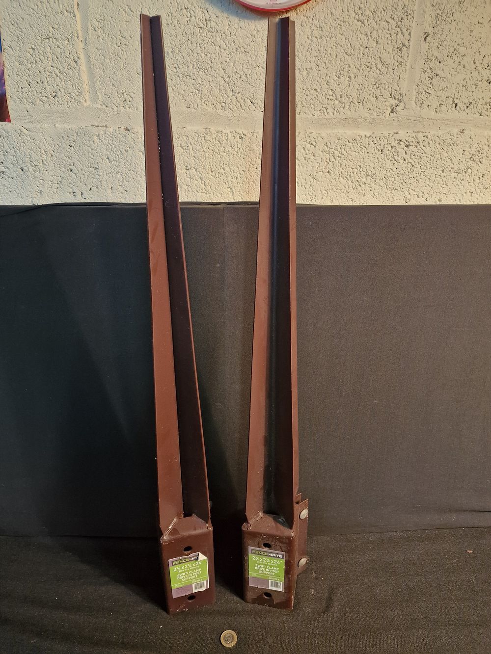 Lot 235: Pair of Fence Mate 2.3/4×2.3/4" 24" Length Swift Clamp Drive in Post Support for Fence Posts New