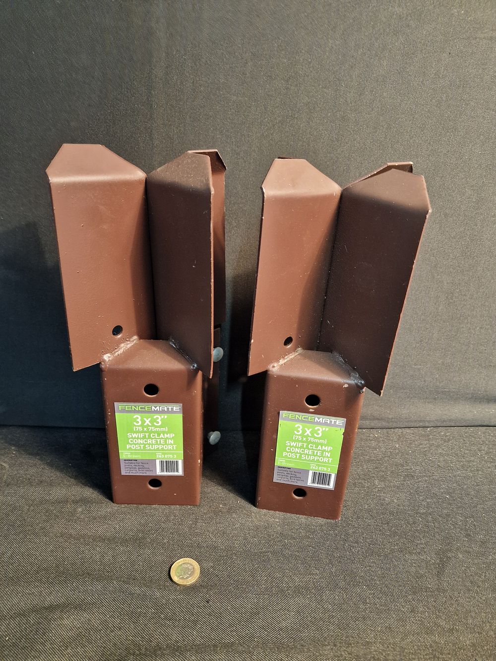 Lot 255: Pair of Fence Mate 3x3" Swift Clamp Concrete In Post Support for Fence Posts New