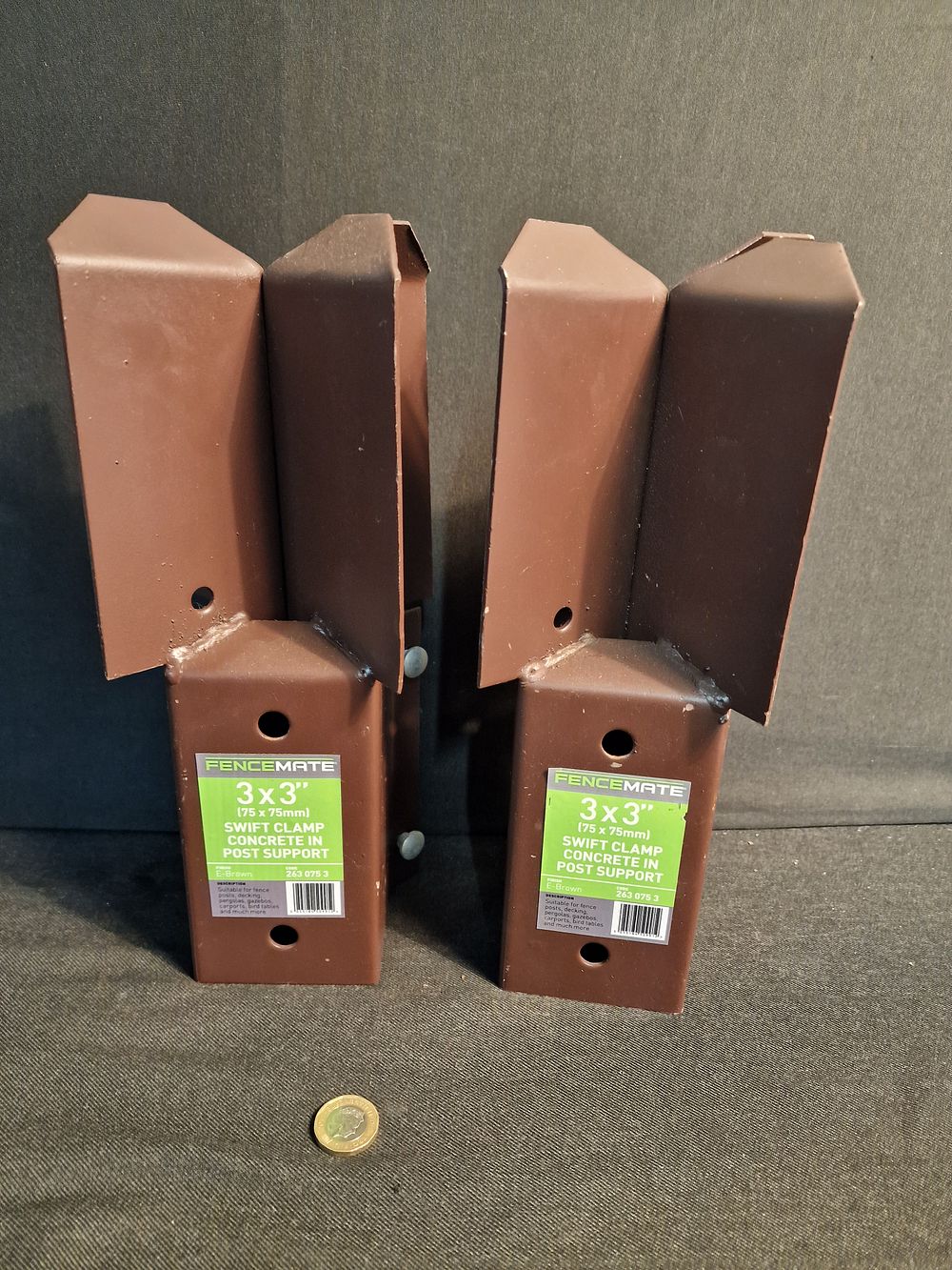 Lot 256: Pair of Fence Mate 3x3" Swift Clamp Concrete In Post Support for Fence Posts New