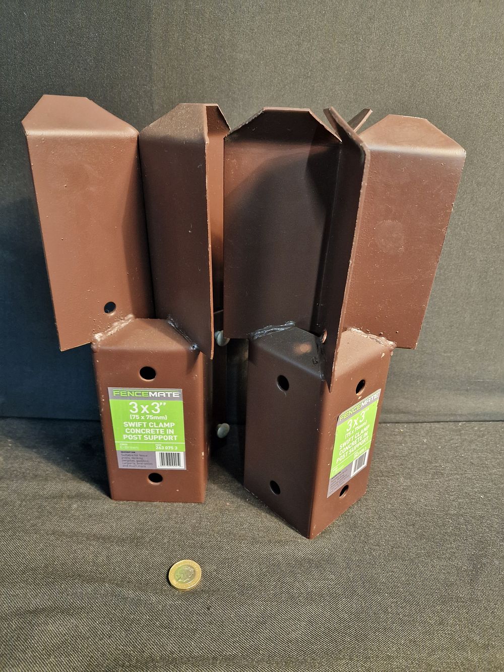 Lot 257: Pair of Fence Mate 3x3" Swift Clamp Concrete In Post Support for Fence Posts New