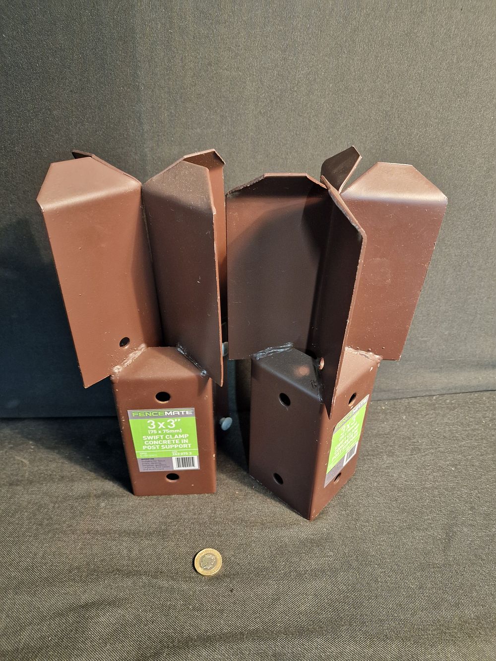 Lot 258: Pair of Fence Mate 3x3" Swift Clamp Concrete In Post Support for Fence Posts New