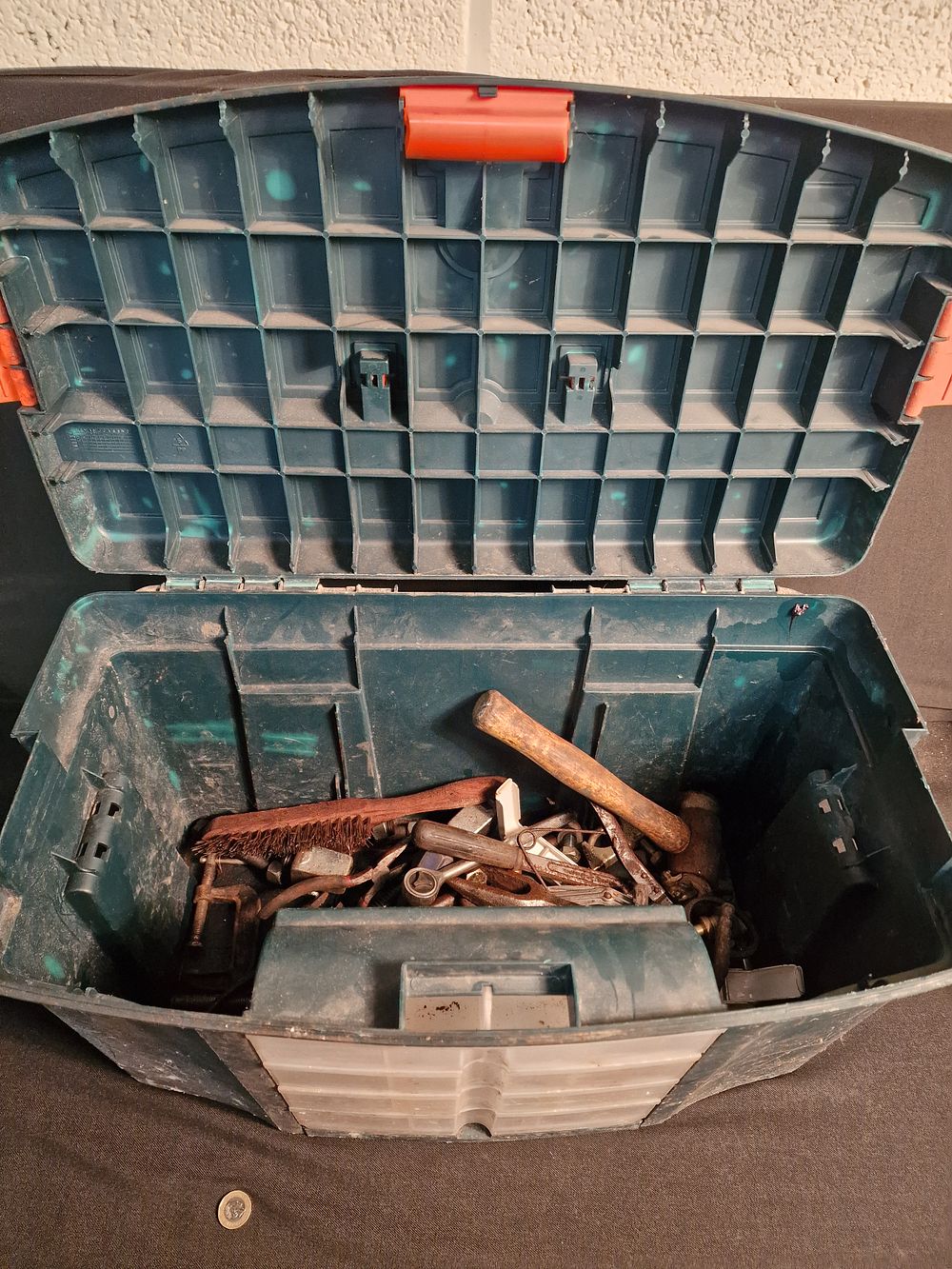 Lot 261: Selection of Tools in a Plastic Tool Box