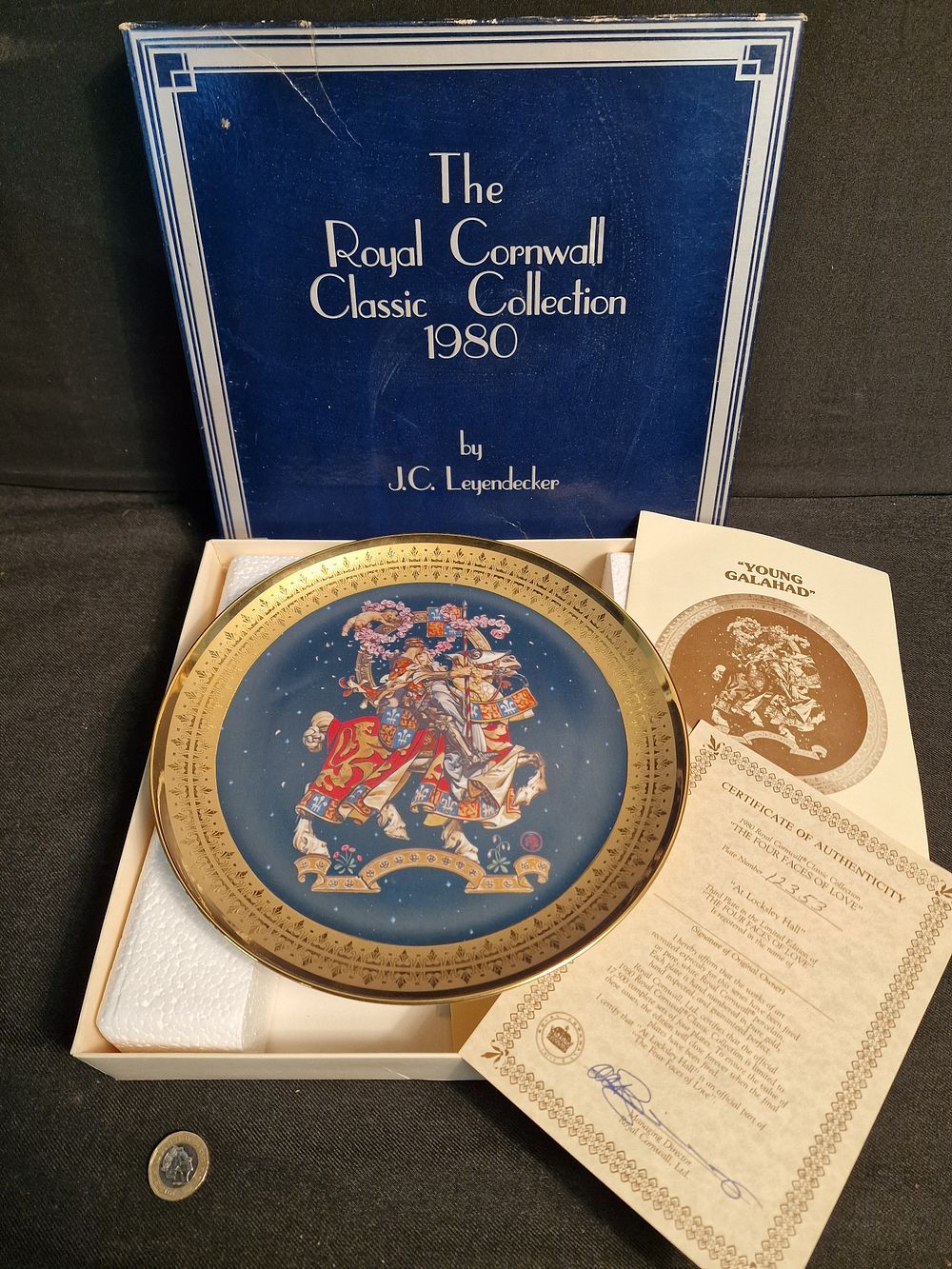 Lot 277: The Royal Cornwall Classic Collection Plate No.2 Young Galahad No.12353