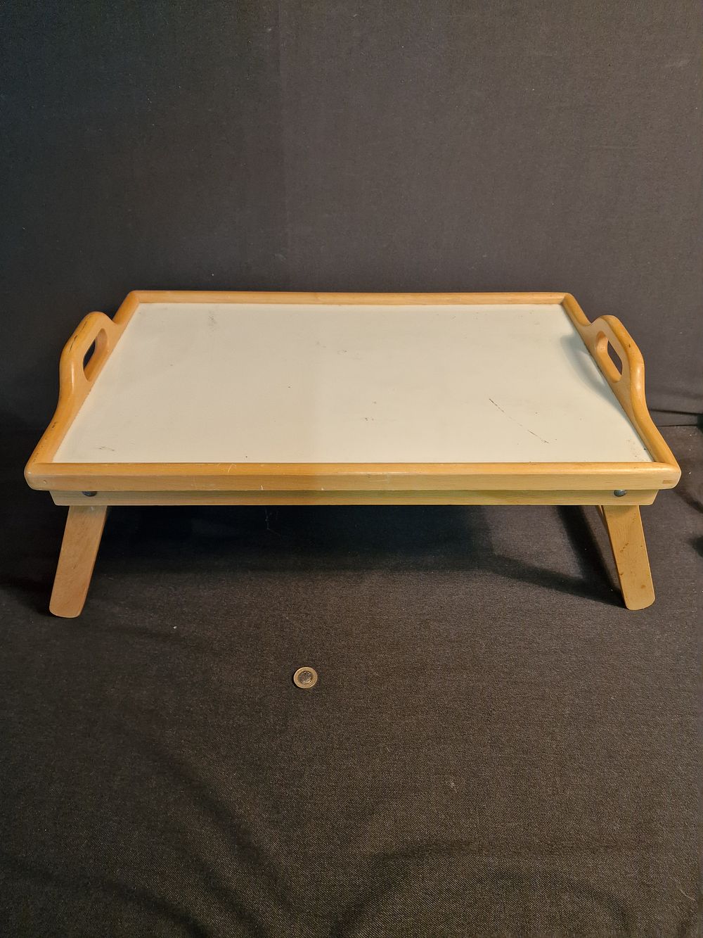 Lot 302: Folding Tray