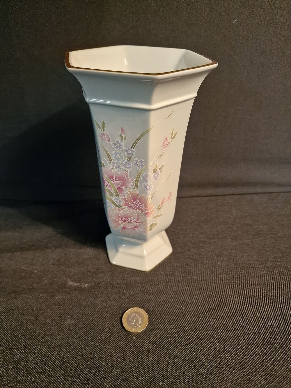 Lot 313: Vintage Royal Winton Vase