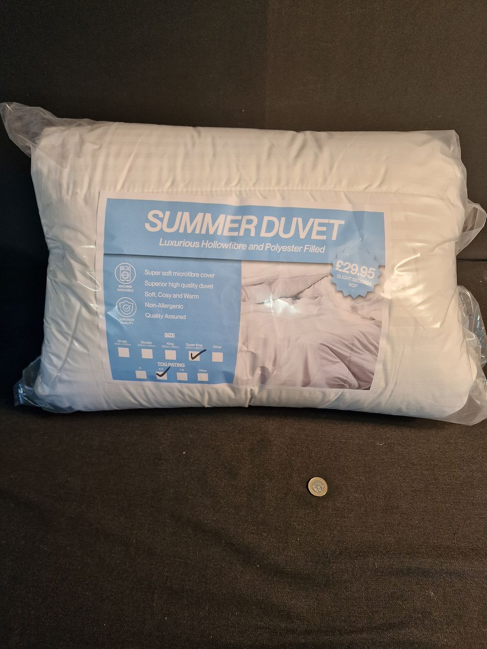 Lot 325: New Sealed Summer Duvet Super King 4.5 Tog RRP £29.95 Slight Seconds