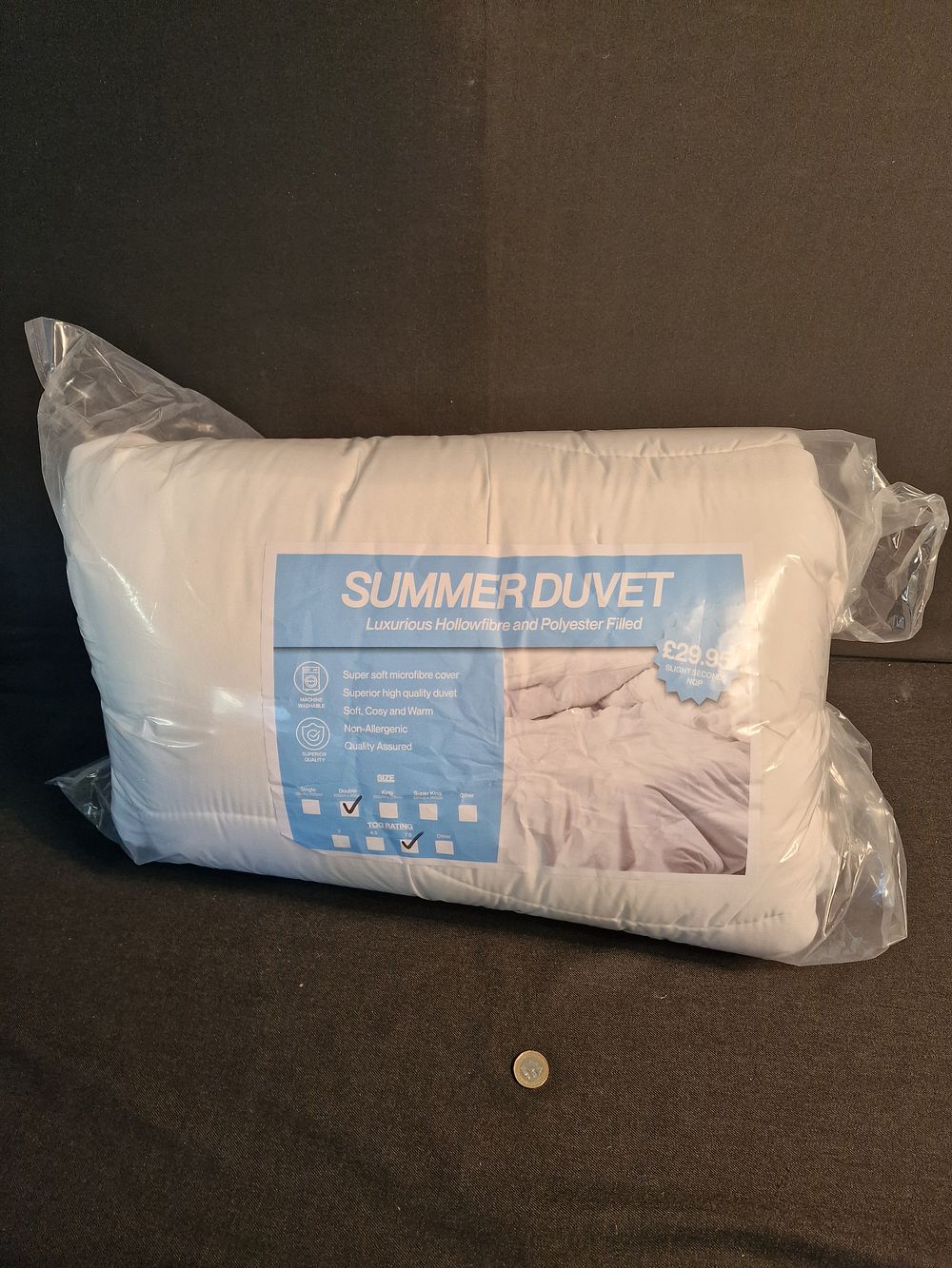 Lot 329: New Sealed Summer Duvet Double 7.5 Tog RRP £29.95 Slight Seconds