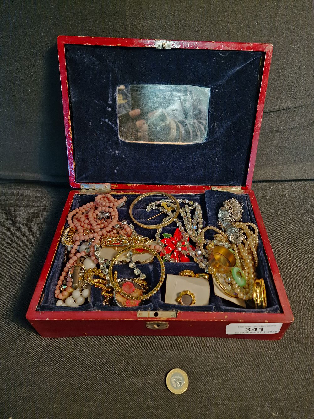 Lot 341: Oriental style jewellery box containing some costume jewellery. Box a/f