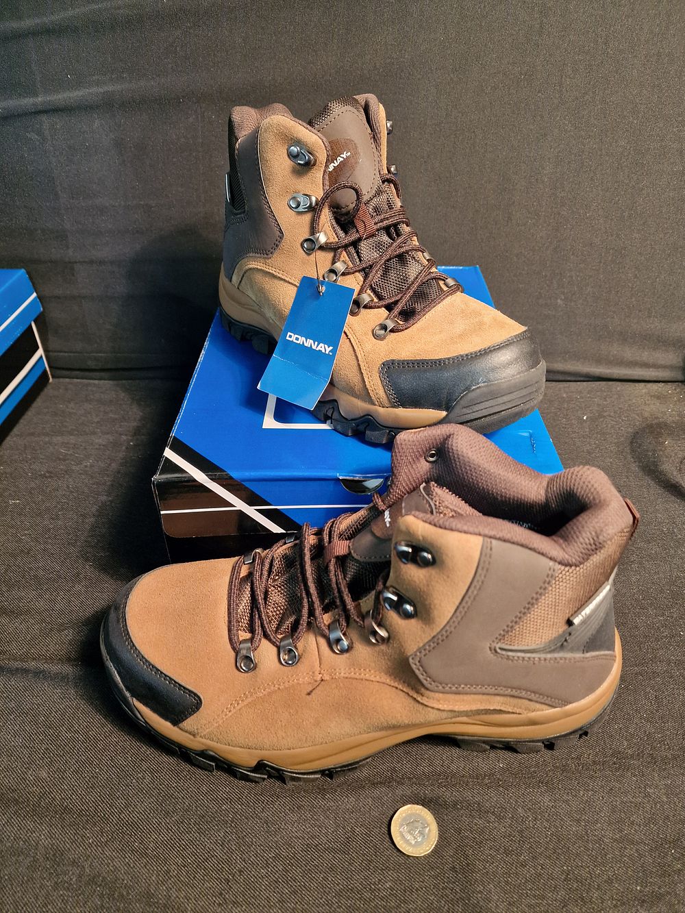Lot 345: Brand New Donnay Suede Waterproof Walking Boots Uk 8 Brown Black RRP £79.99
