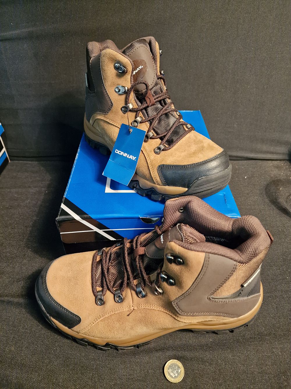 Lot 348: Brand New Donnay Suede Waterproof Walking Boots Uk 8 Brown Black RRP £79.99