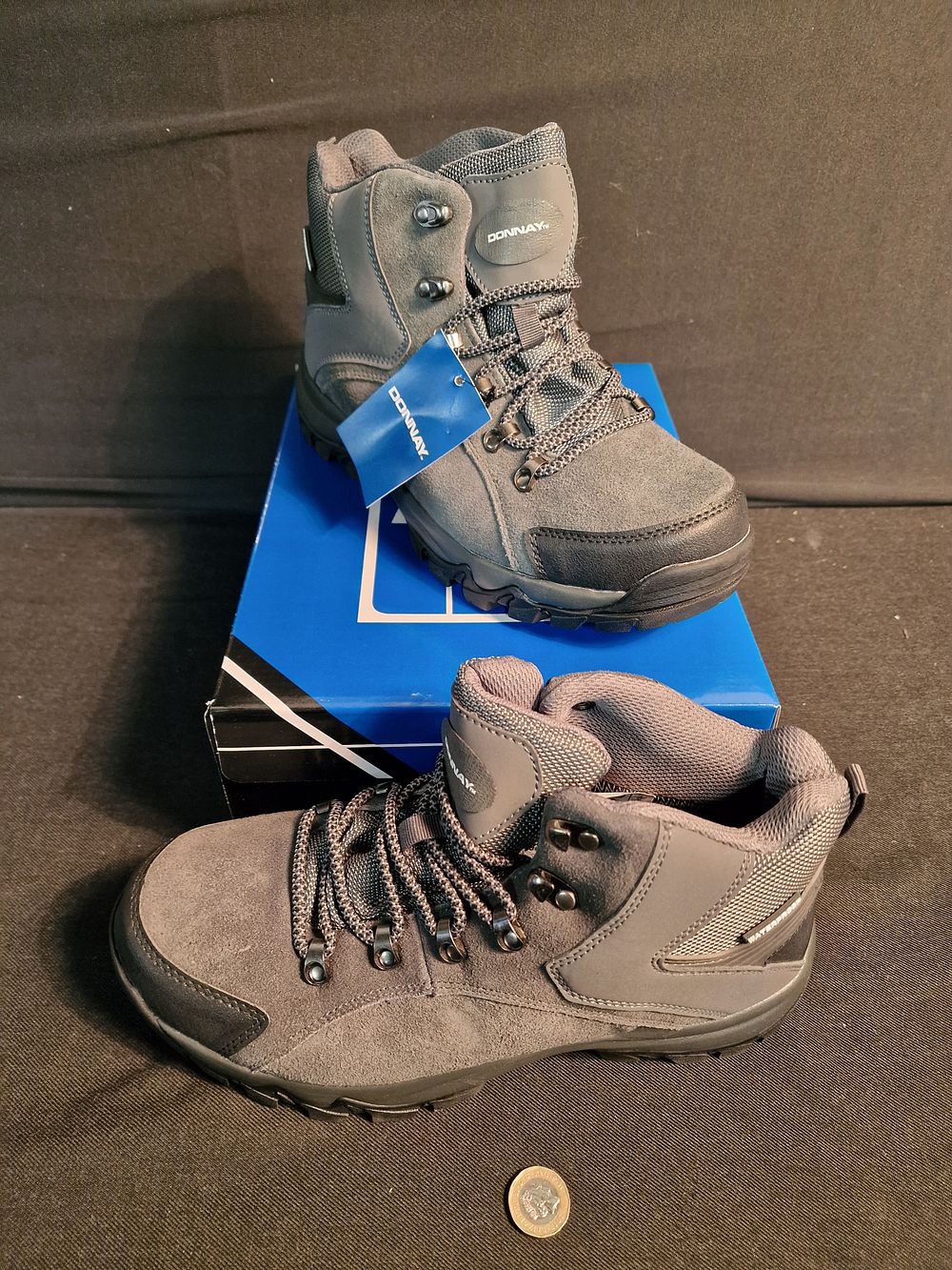 Lot 351: Brand New Donnay Suede Waterproof Walking Boots Uk 8 Dark Grey/Black RRP £79.99