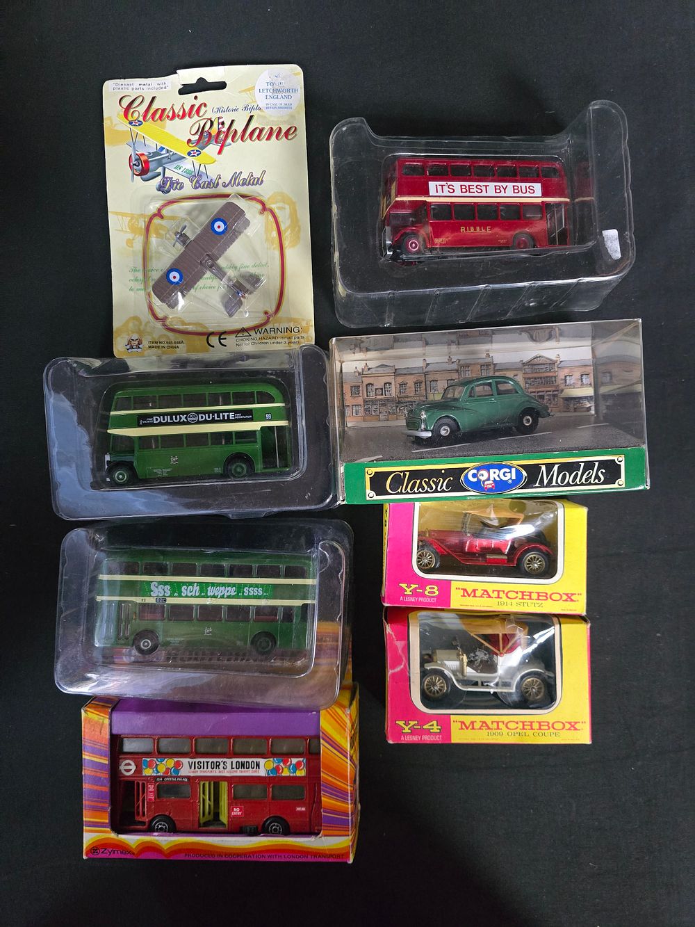 Lot 159: A collection of Matchbox, and other diecast model...
