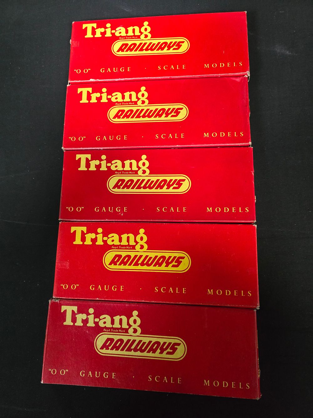 Lot 162: Five boxes of Tri-ang railway accessories