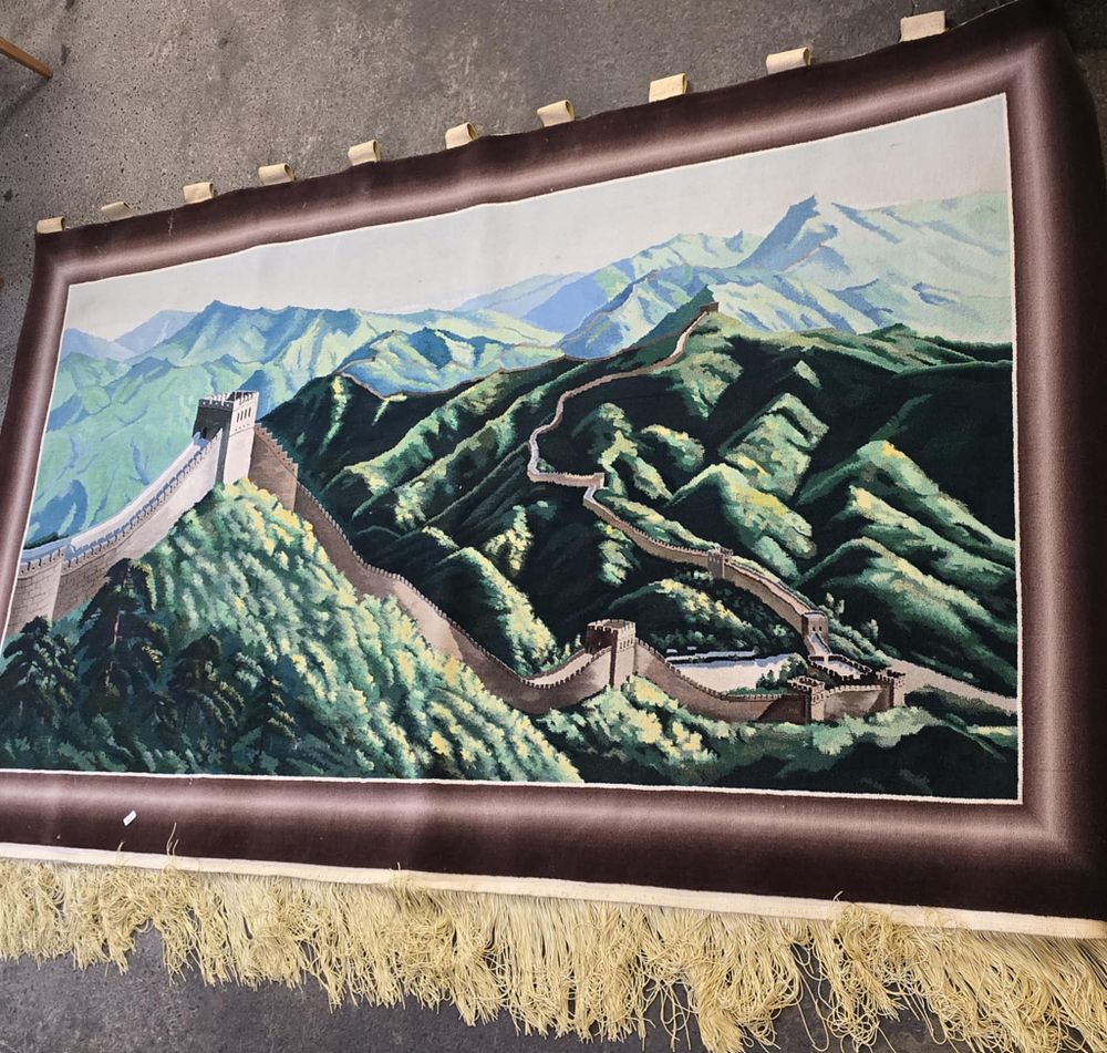 Lot 176: Wall hanging rug picturing the image of the...
