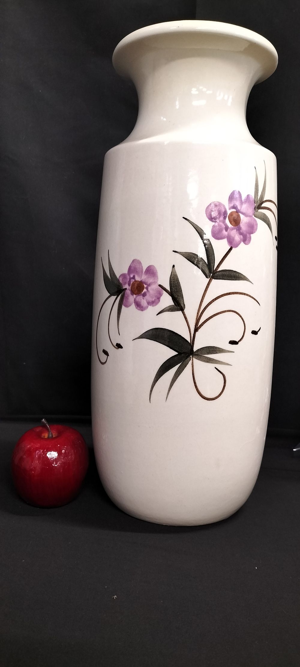 Lot 213: Vintage 70's W.Germany Scheurich Keramik vase 239-41 measures...