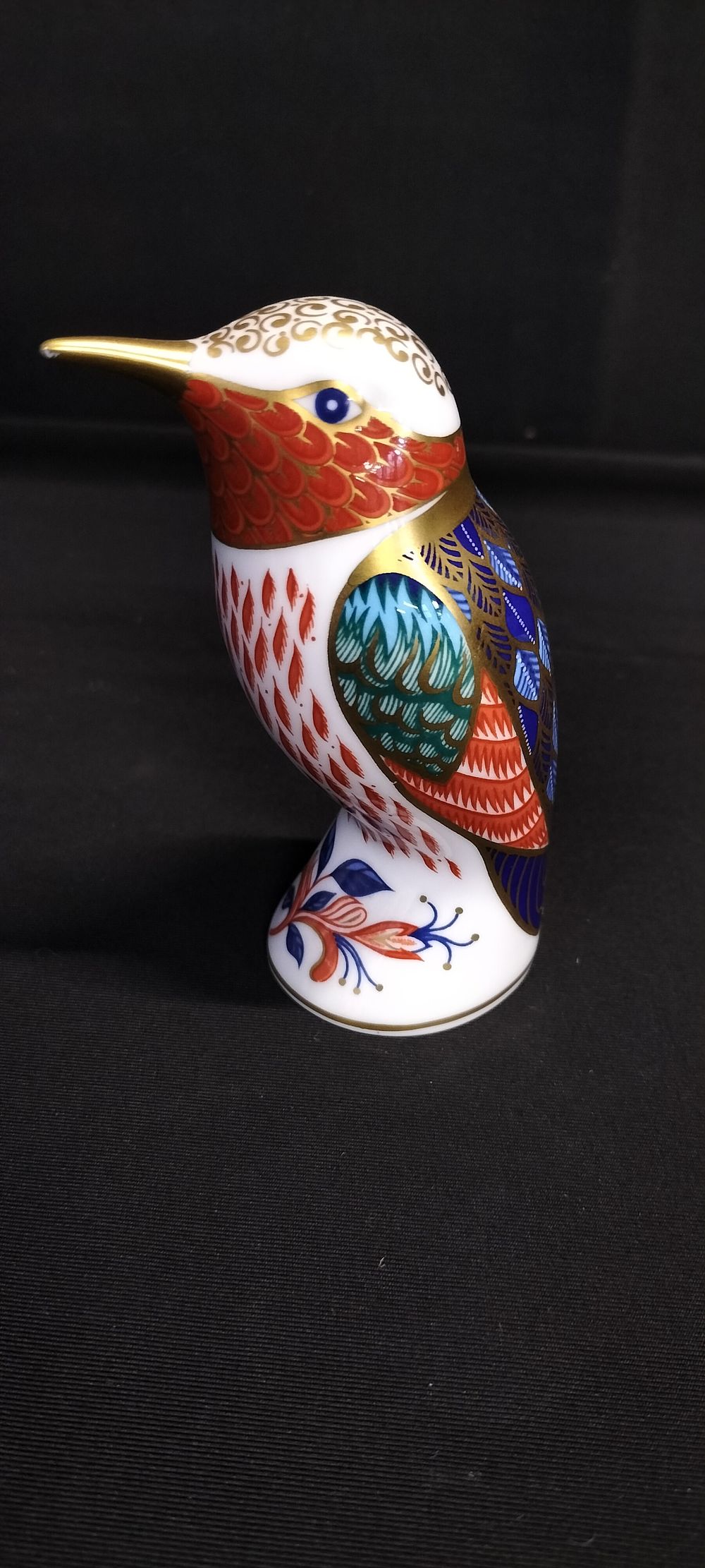 Lot 278: Royal Crown Derby Imari kingfisher with gold button