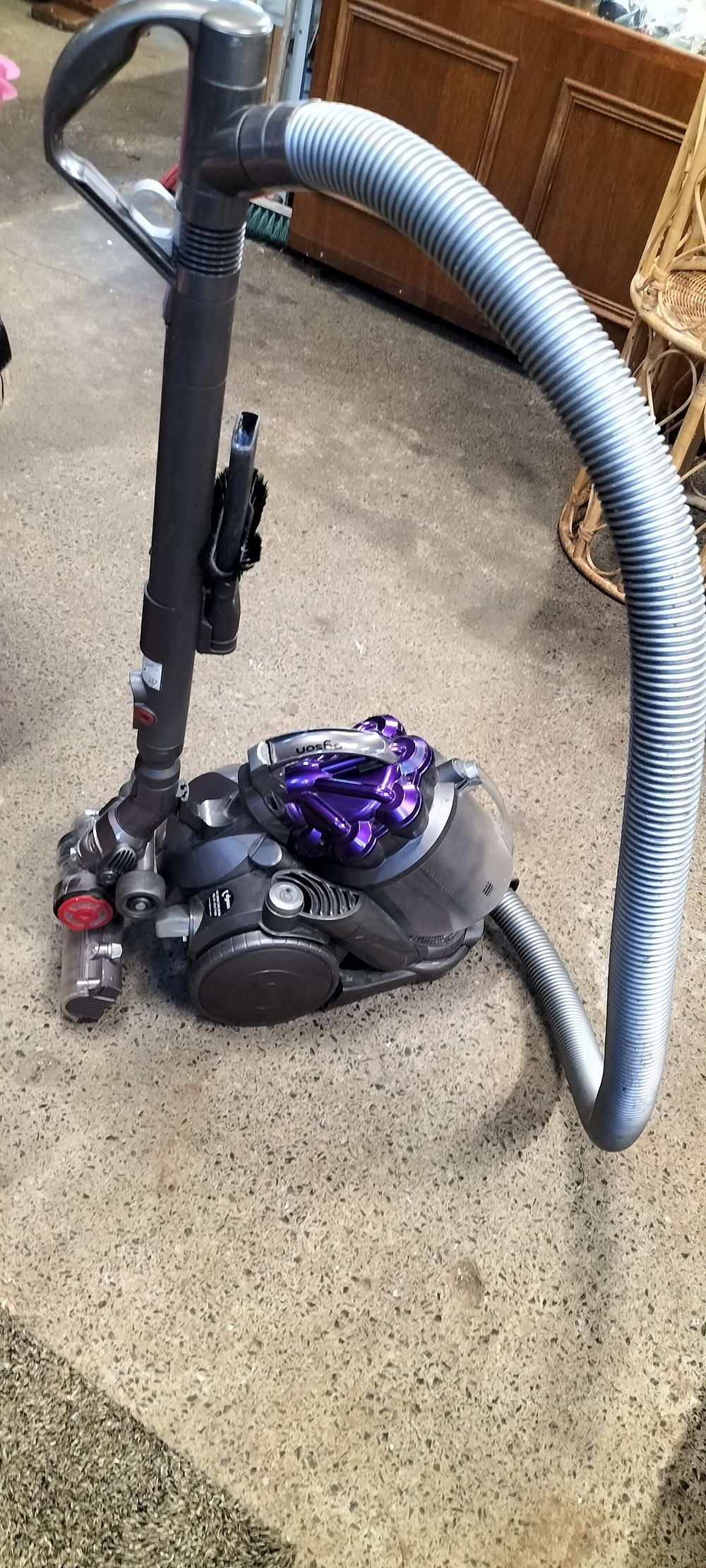 Lot 299: Reconditioned Dyson DC 19 T2 animal vacuum cleaner...