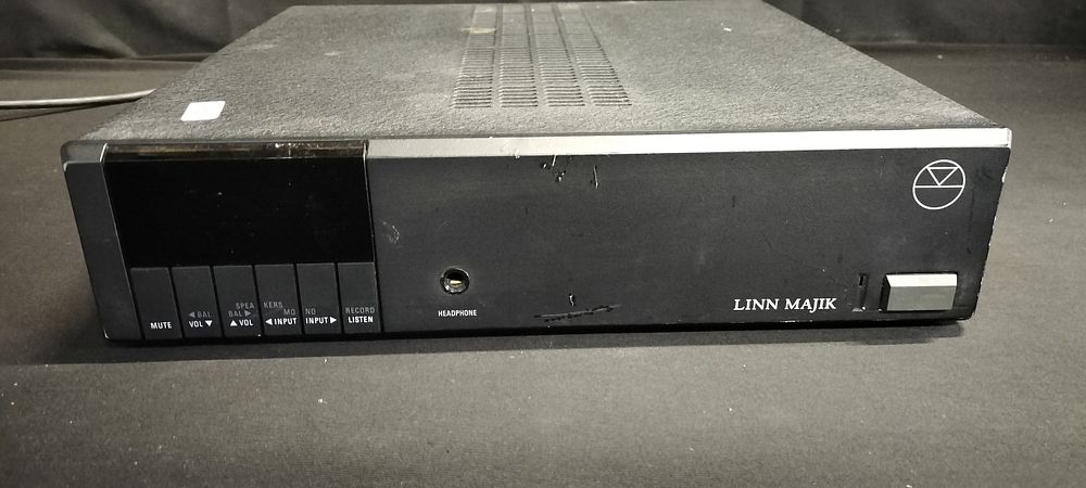 Lot 302: Linn Majik amplifier tested for power. No power...