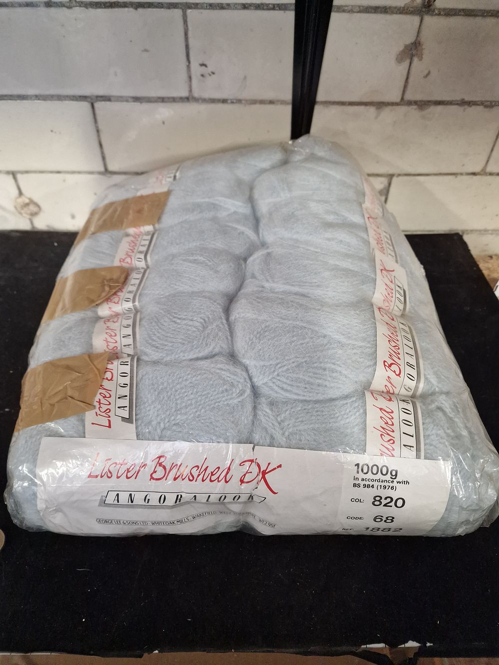 Lot 159: 1kg Lister Brushed Angora Look Acrylic Nylon Wool