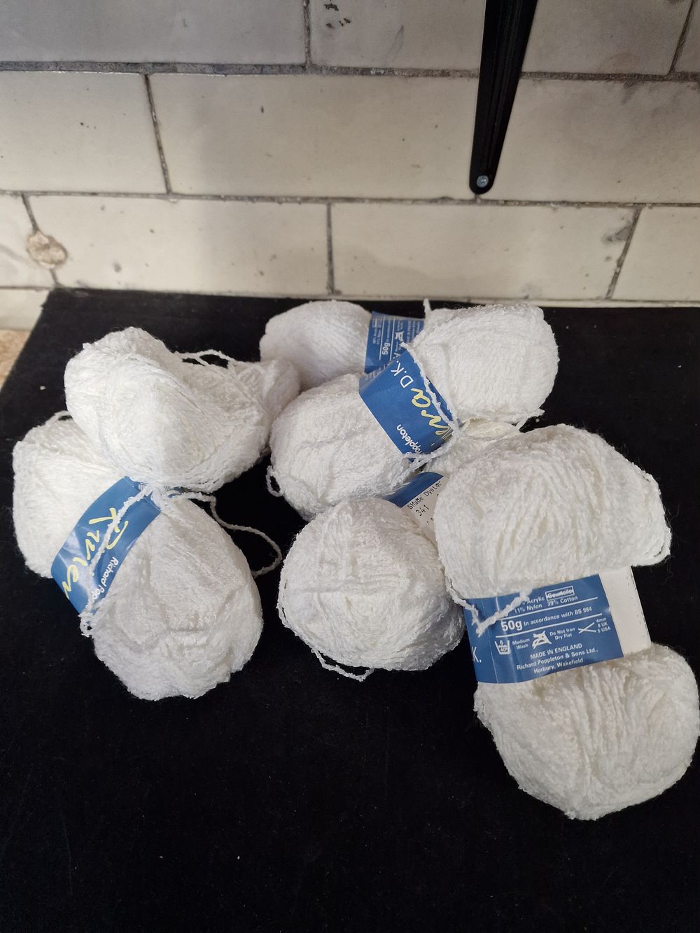 Lot 188: Riviera Acrylic Cotton Wool Colour White