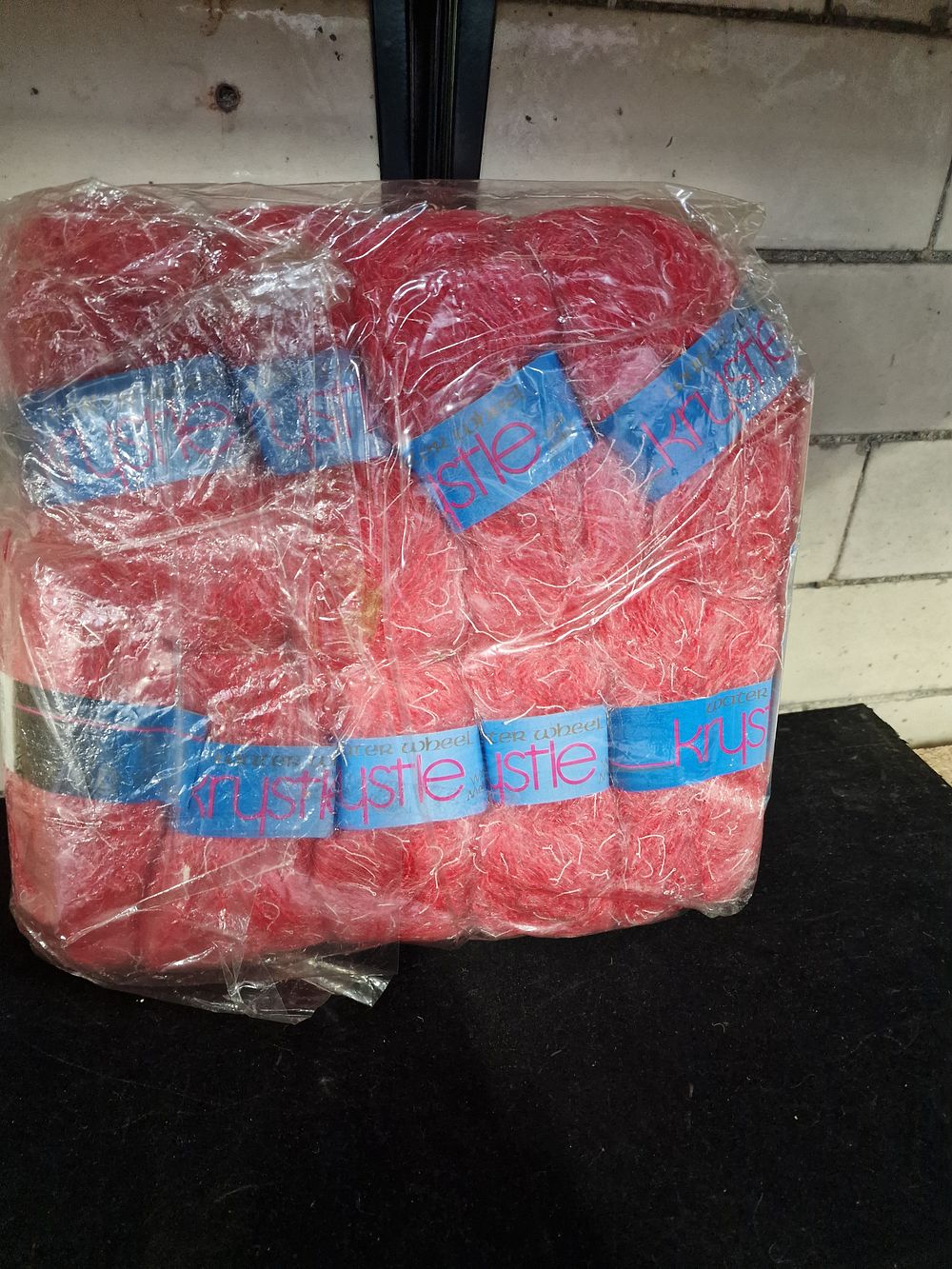 Lot 202: Water Wheel Krystle With Mohair Acrylic Nylon Wool Colour Carnelian