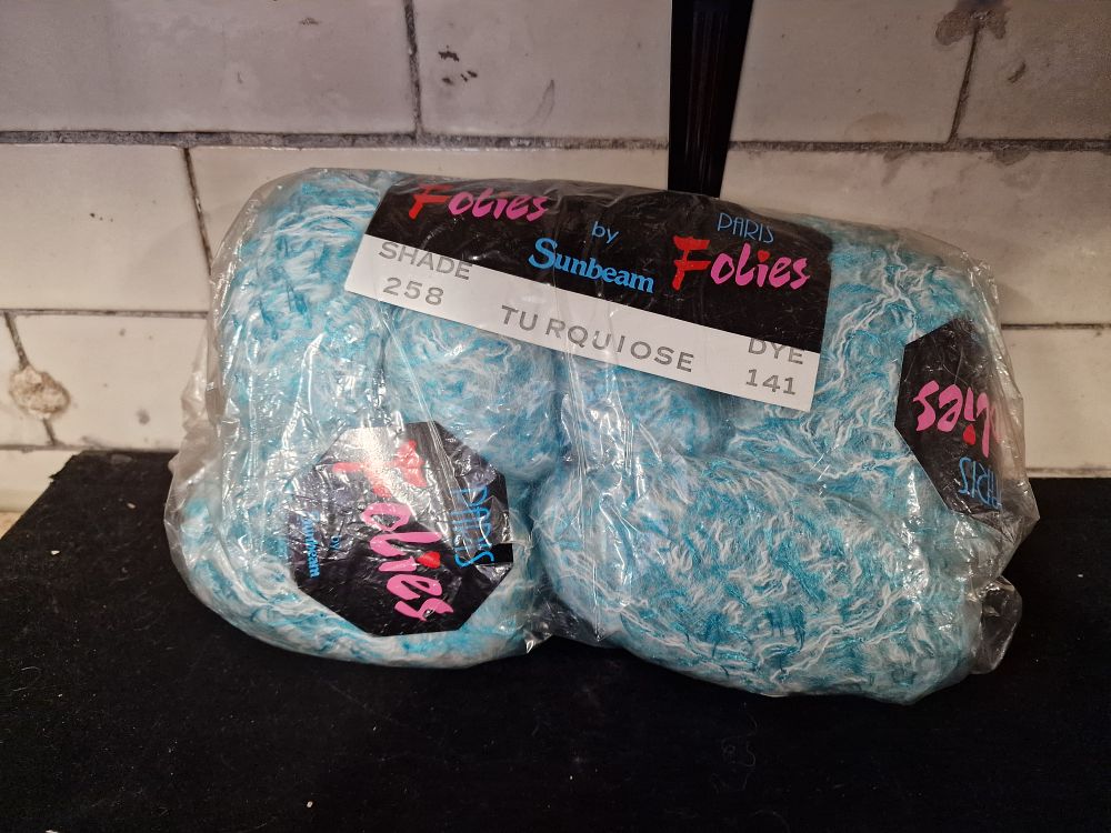 Lot 219: Sunbeam Paris Folies Acrylic Polyester Mohair Wool Colour Marine