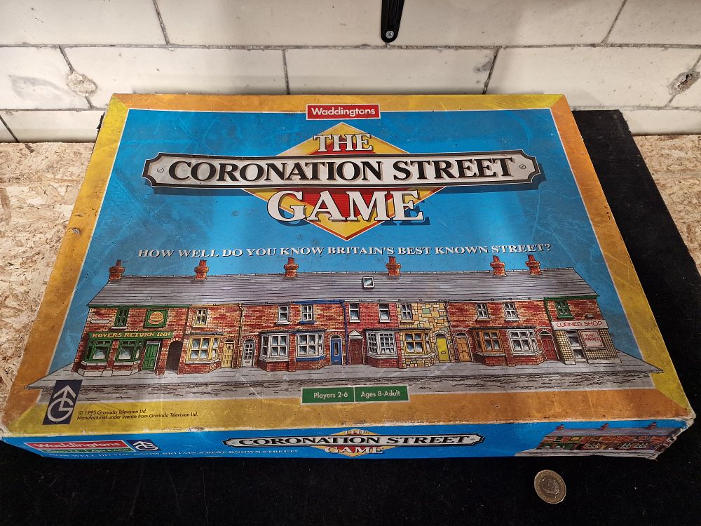 Lot 230: Waddingtons Coronation Street The Game!