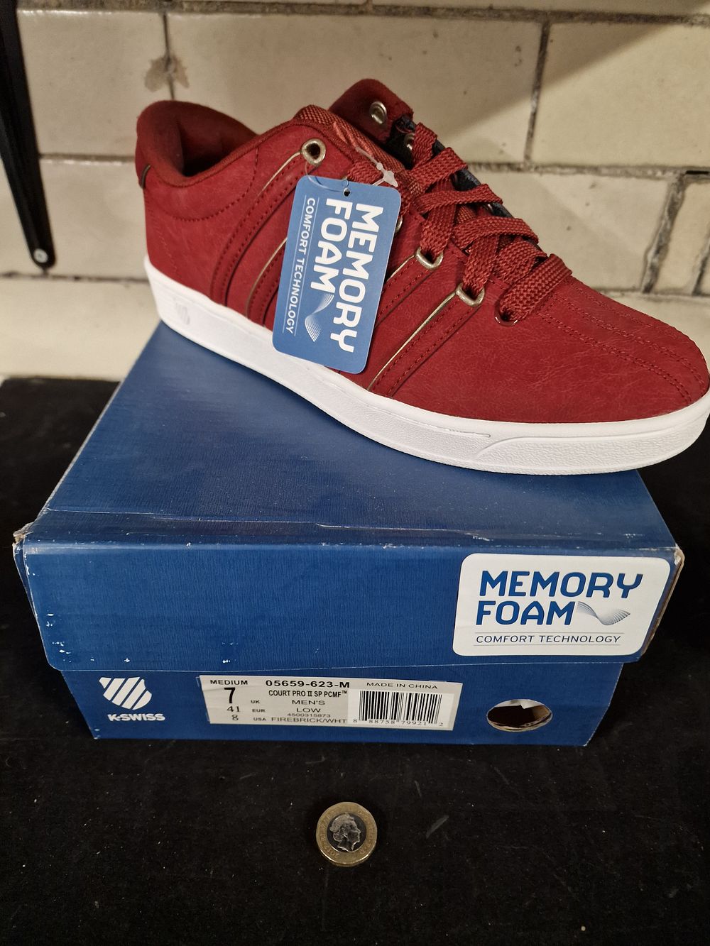 Lot 364: Brand New K-Swiss Mens Court Pro II SP PCMF Low Trainers with Memory Foam Firebrick White Size 7