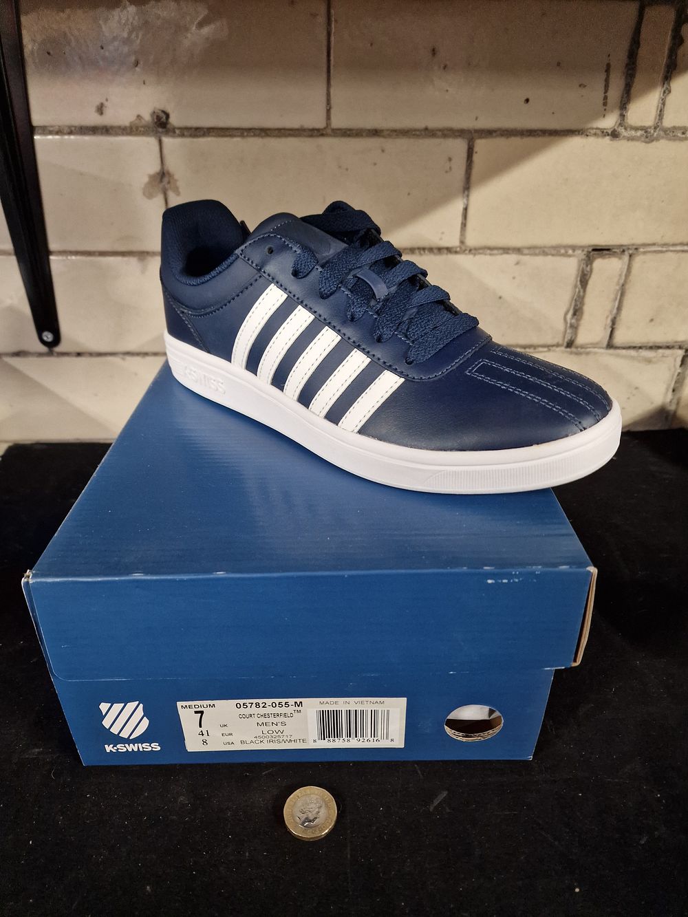 Lot 378: Brand New K-Swiss Mens Court Chesterfield Low Trainers Black Iris White Size 7