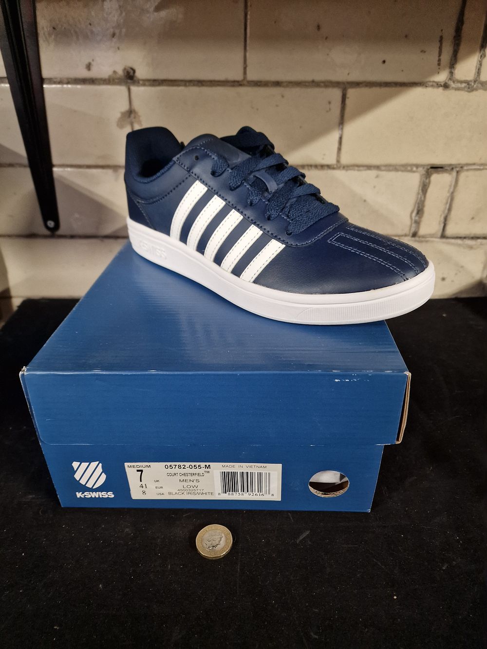 Lot 379: Brand New K-Swiss Mens Court Chesterfield Low Trainers Black Iris White Size 7