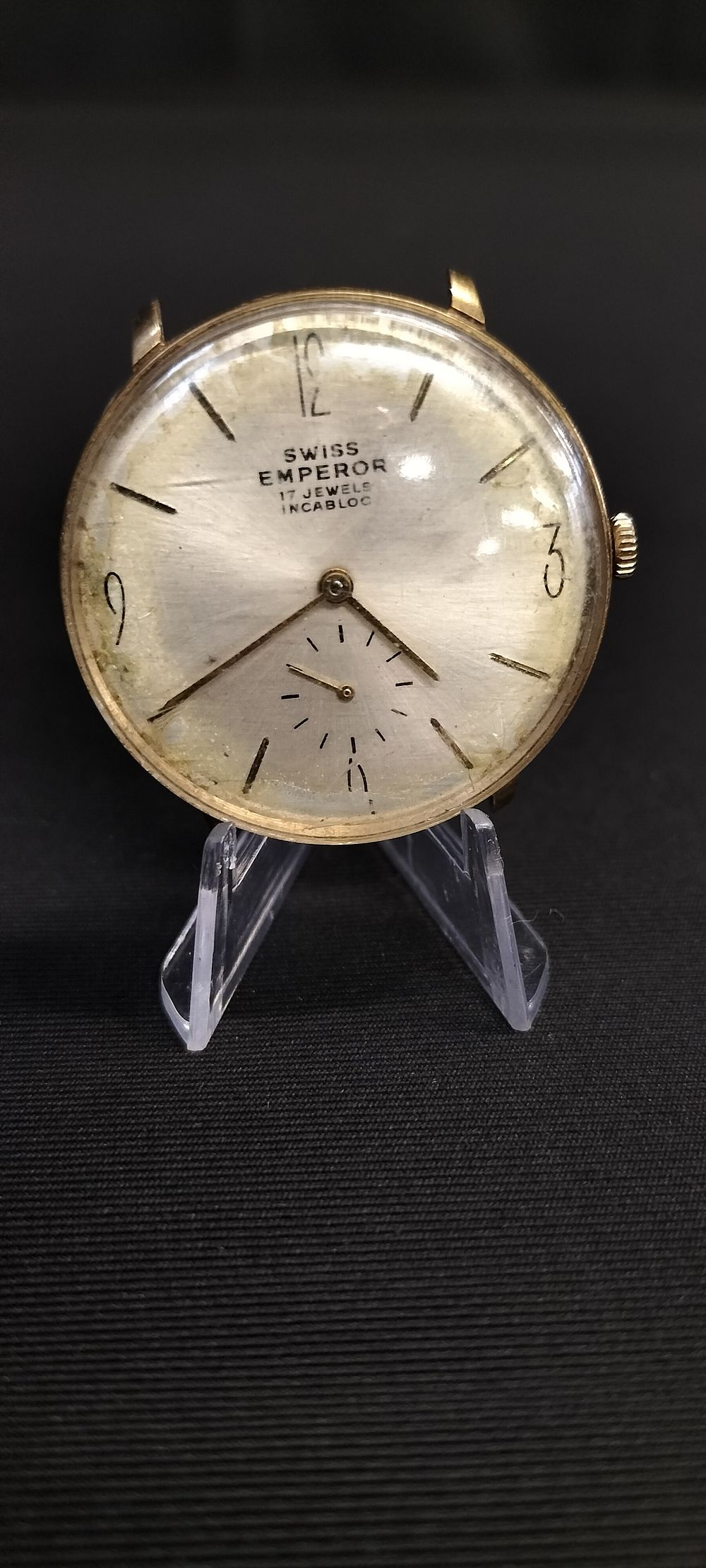 Lot 175: Swiss Emperor 17 Jewels, Incabloc analogue wind up...