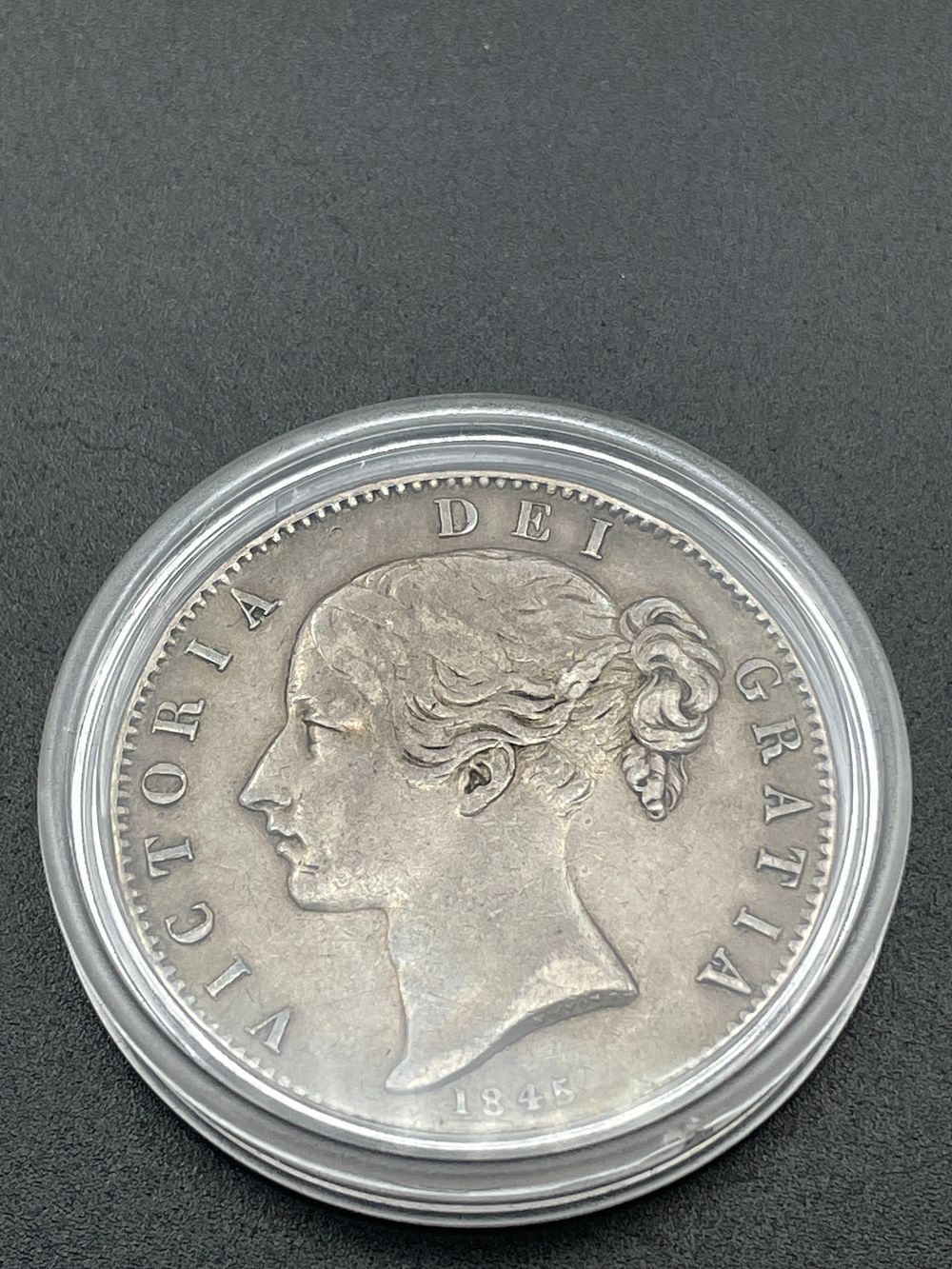Lot 34: 1845 Victoria young head Silver Crown VF
