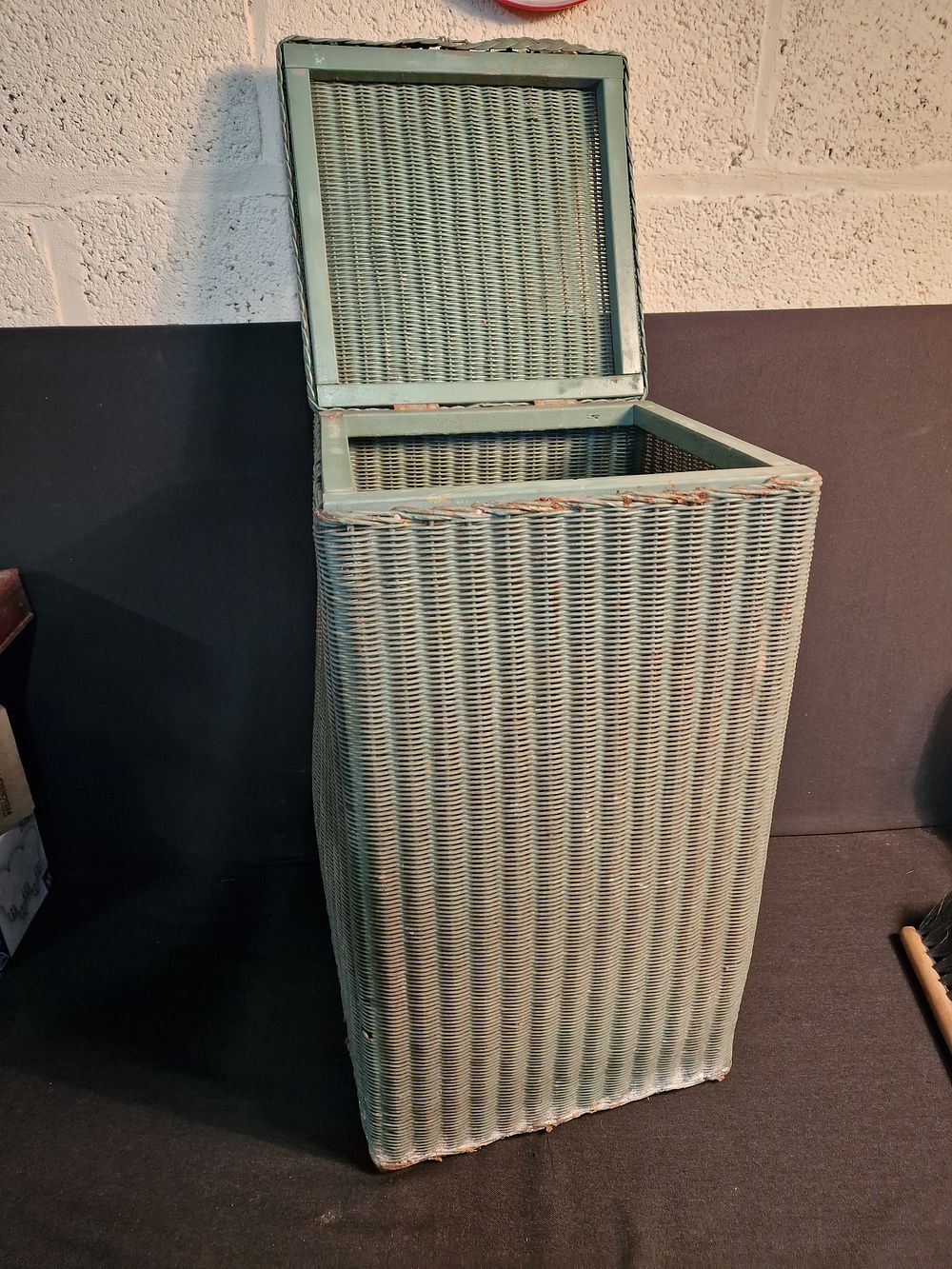 Lot 215: Vintage Lloyd Loom Basket a/f