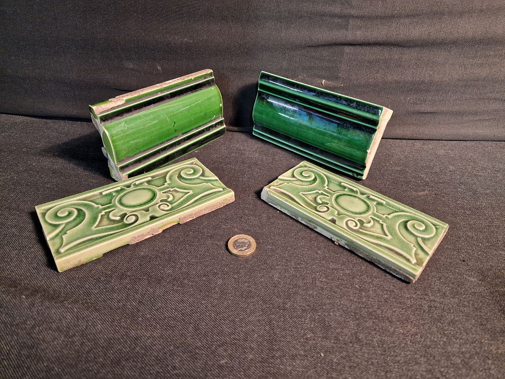Lot 233: Selection of Antique Art Nouveau Border Tiles a/f