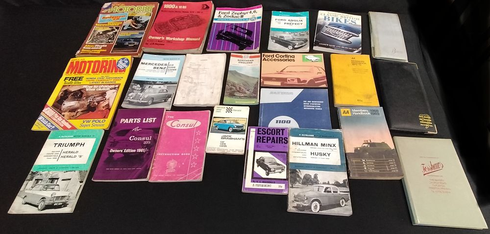 Lot 299: Collection of vintage books on various cars and...