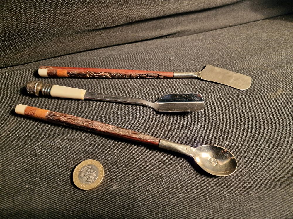 Lot 287: Selection of Vintage Utensils
