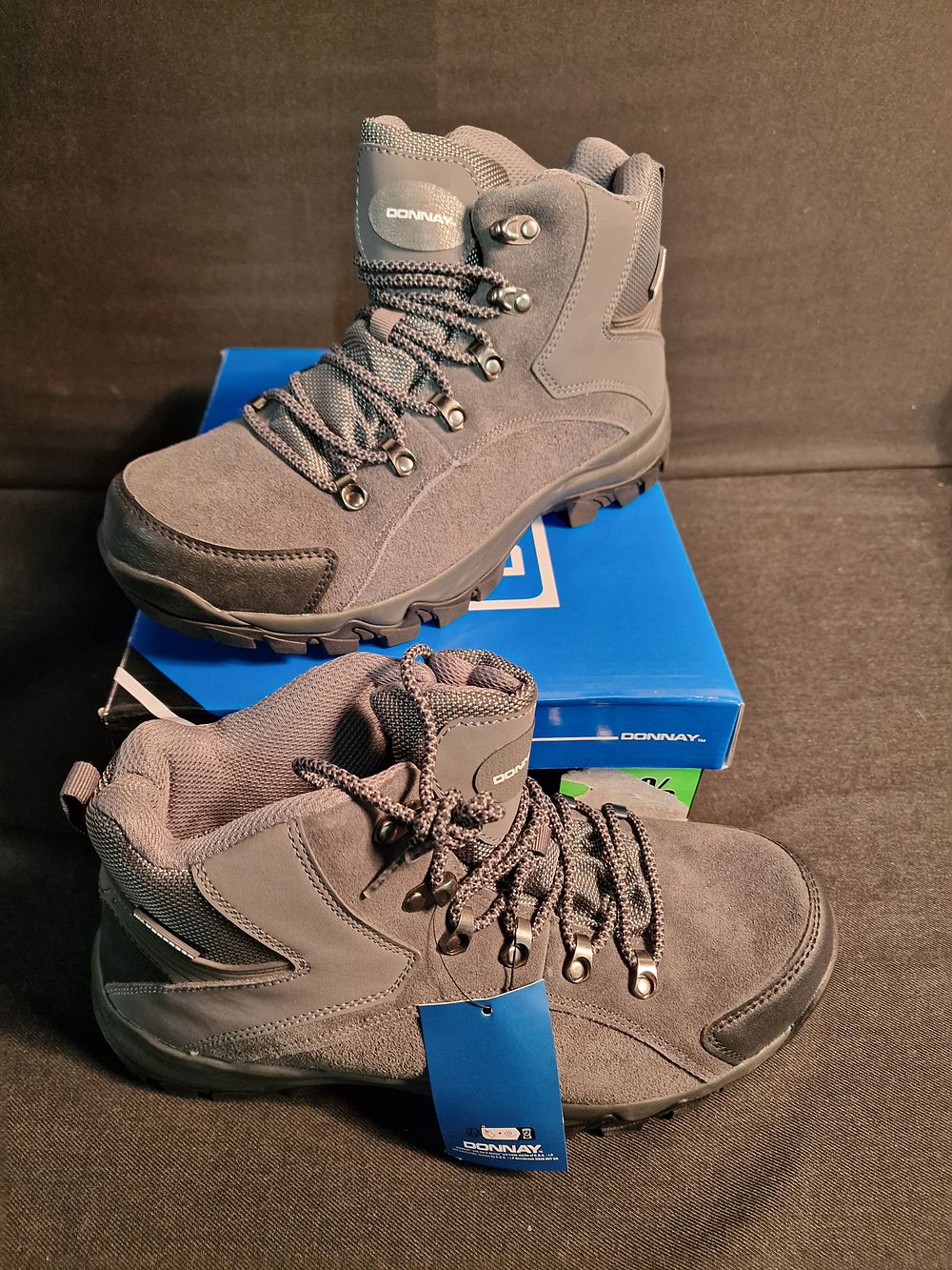 Lot 328: Brand New Donnay Suede Waterproof Walking Boots Uk 9 Dark Grey Black RRP £79.99