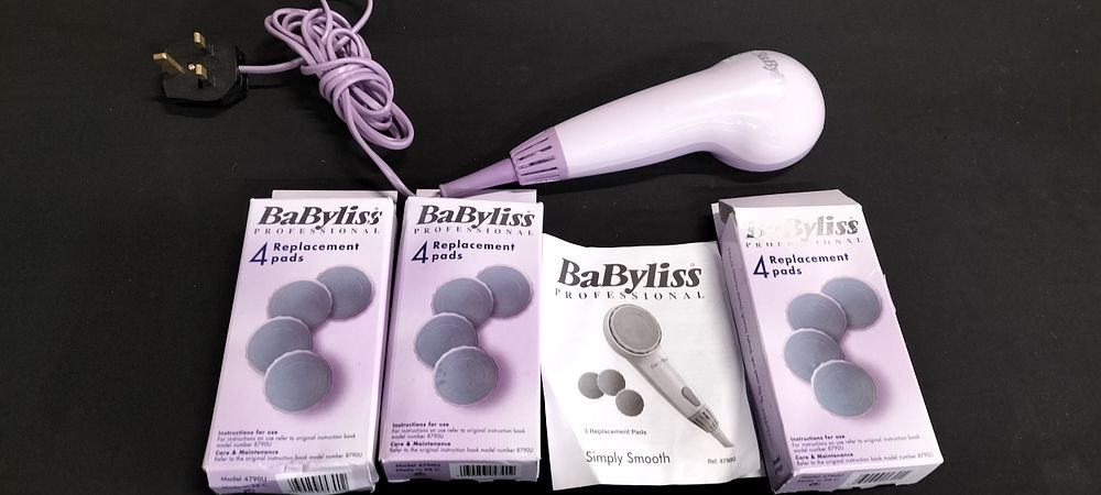 Lot 337: Babyliss simply smooth hair removal system with replacement...