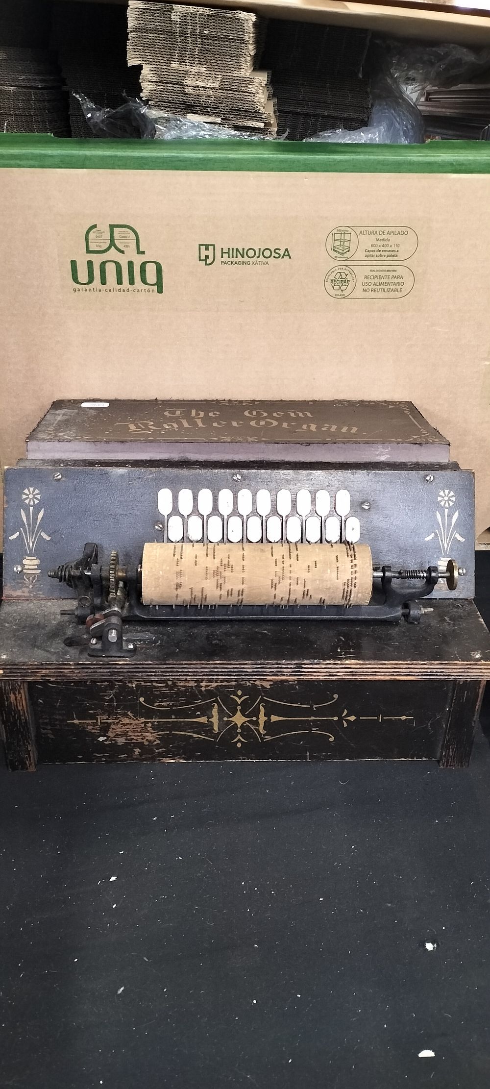 Lot 392: The Gem Roller Organ with 10 pin rolls