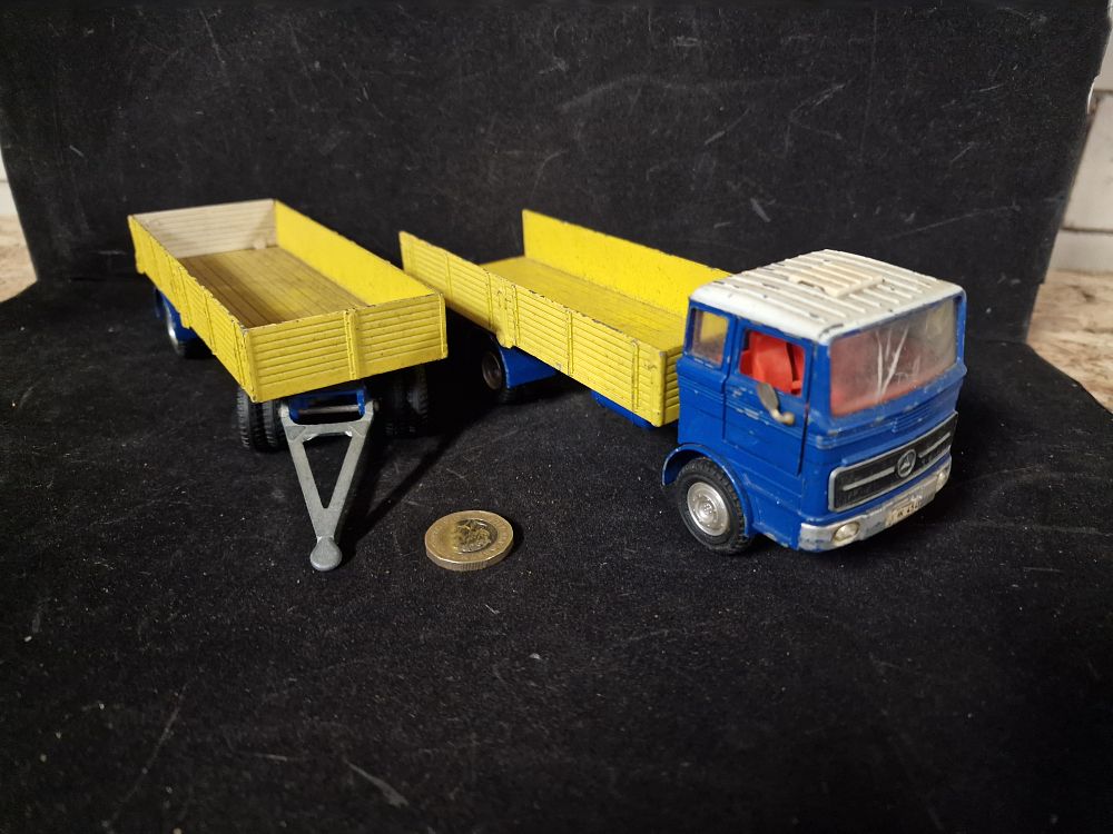 Lot 273: Vintage Dinky Mercedes LP 1920 Truck and Trailer Play Worn