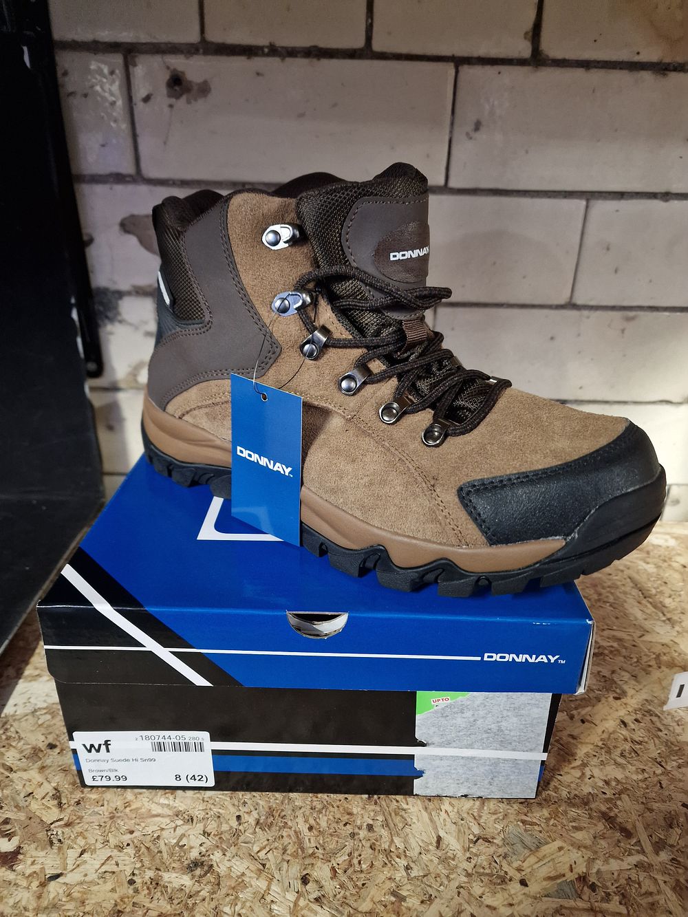 Lot 299: Brand New Donnay Suede Waterproof Walking Boots Uk 8 Brown Black RRP £79.99