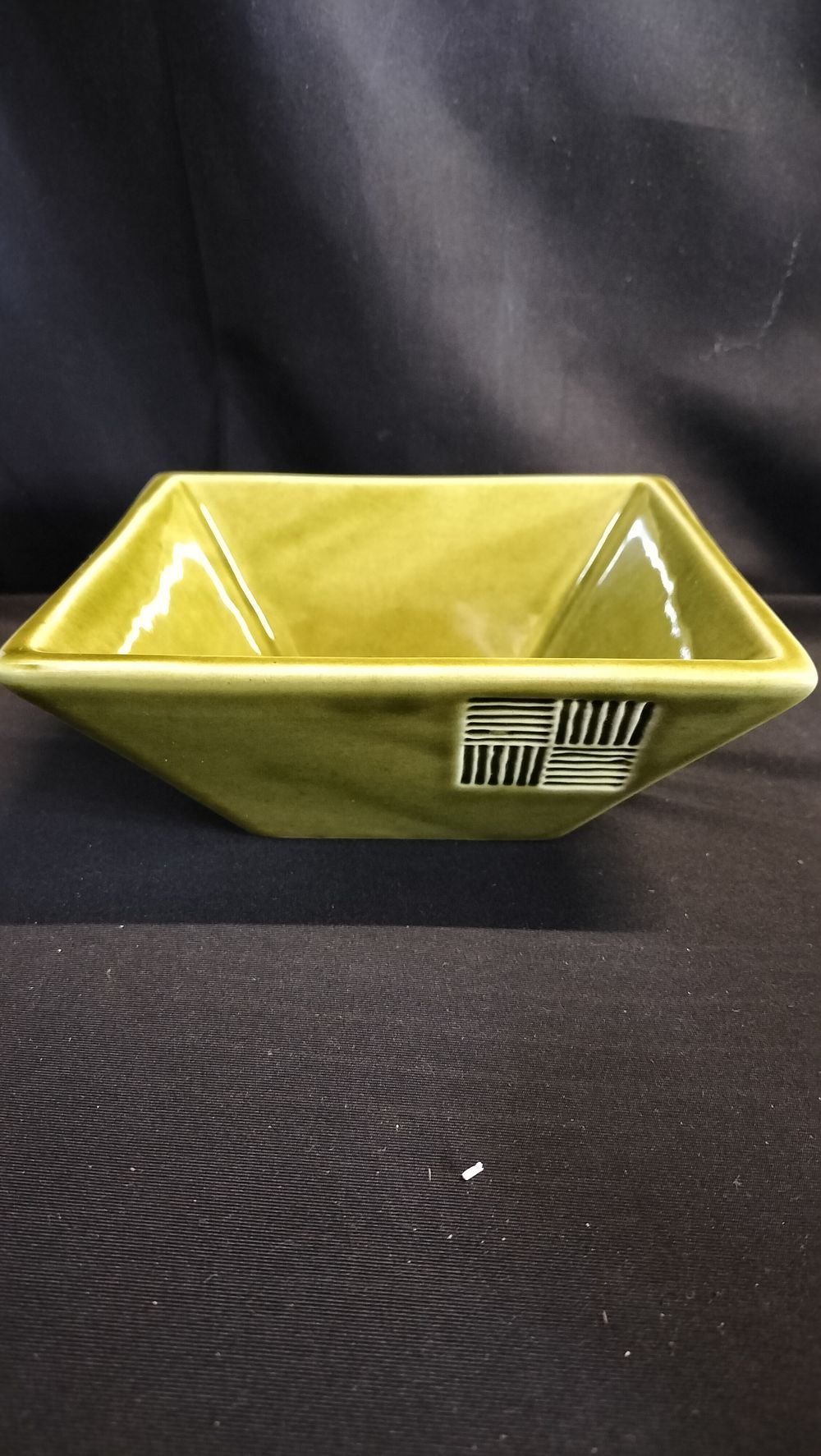 Lot 558: Square Green dish