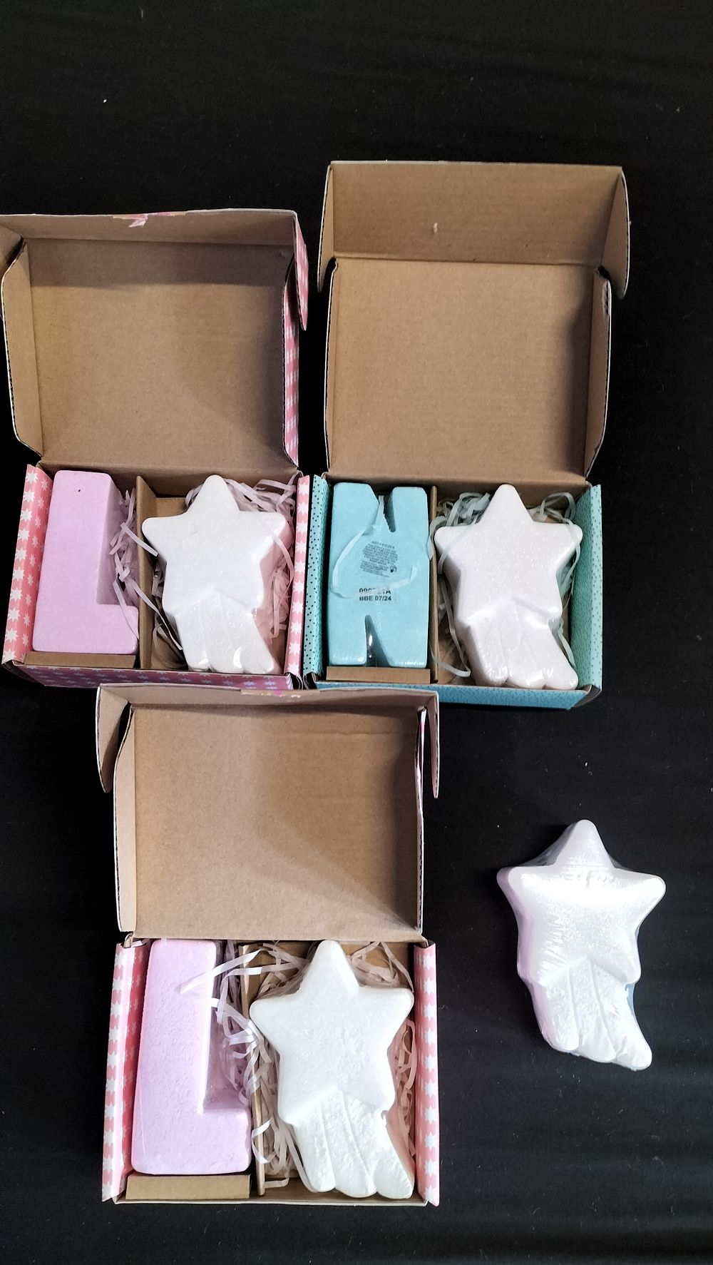 Lot 589: M&S 3 x Pack of 2 letter and...