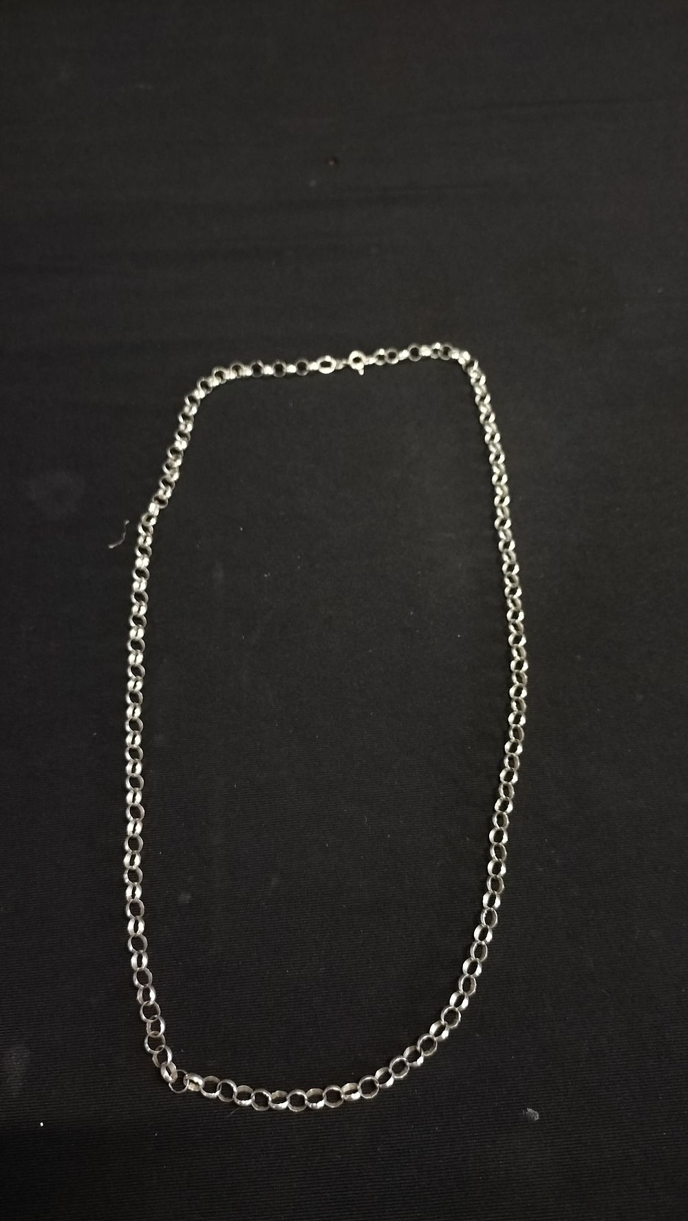 Lot 639: Sterling silver belcher chain 