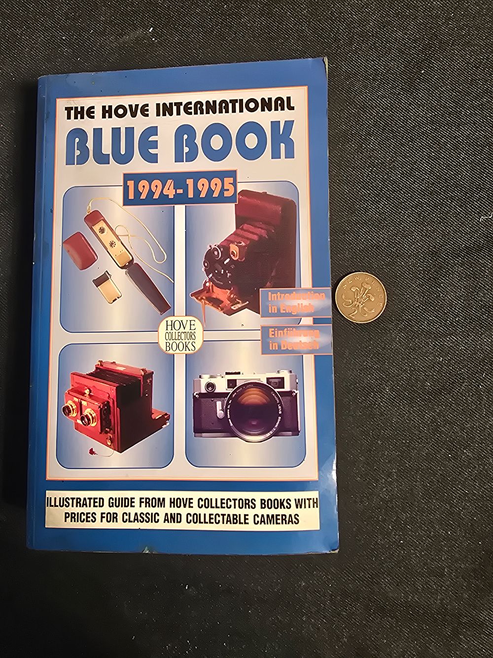 Lot 652: BLUE BOOK 1994-1995 for collectable cameras