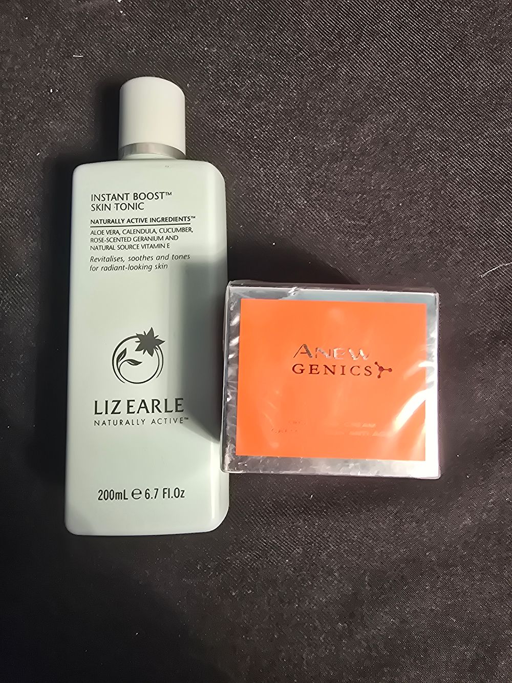 Lot 658: Brand new Anew Genics cream and Liz Earle skin tonic