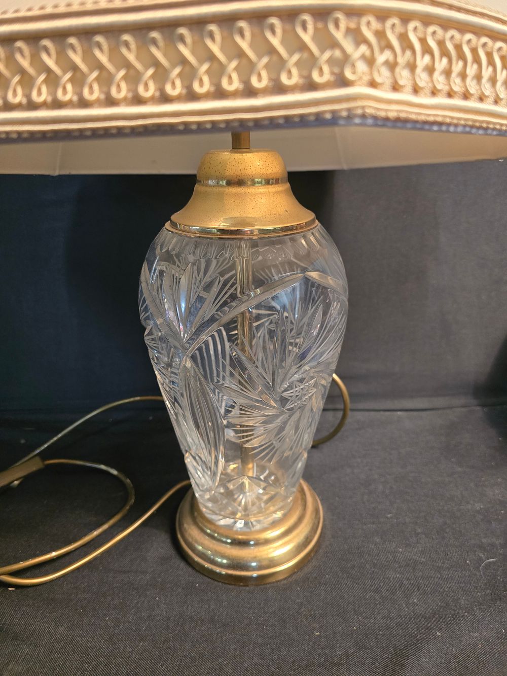 Lot 599: Pinwheel crystal glass on brass base side /...